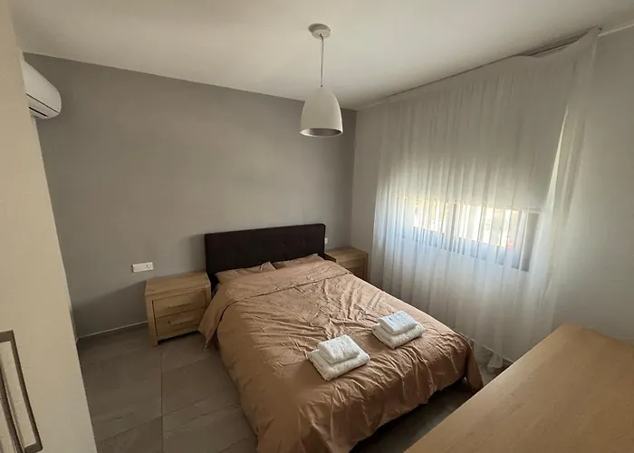 Mordern 2bd Perfect For Family Or Group Daire Larnaca