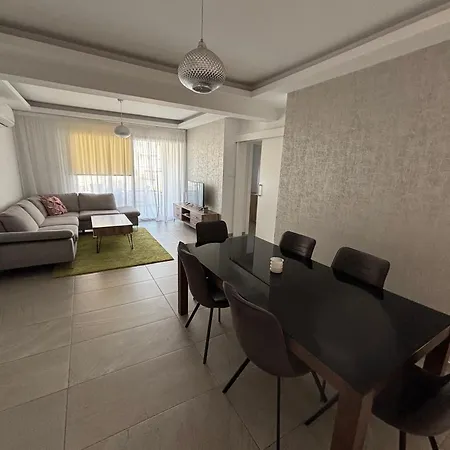 Mordern 2bd Perfect For Family Or Group Larnaca